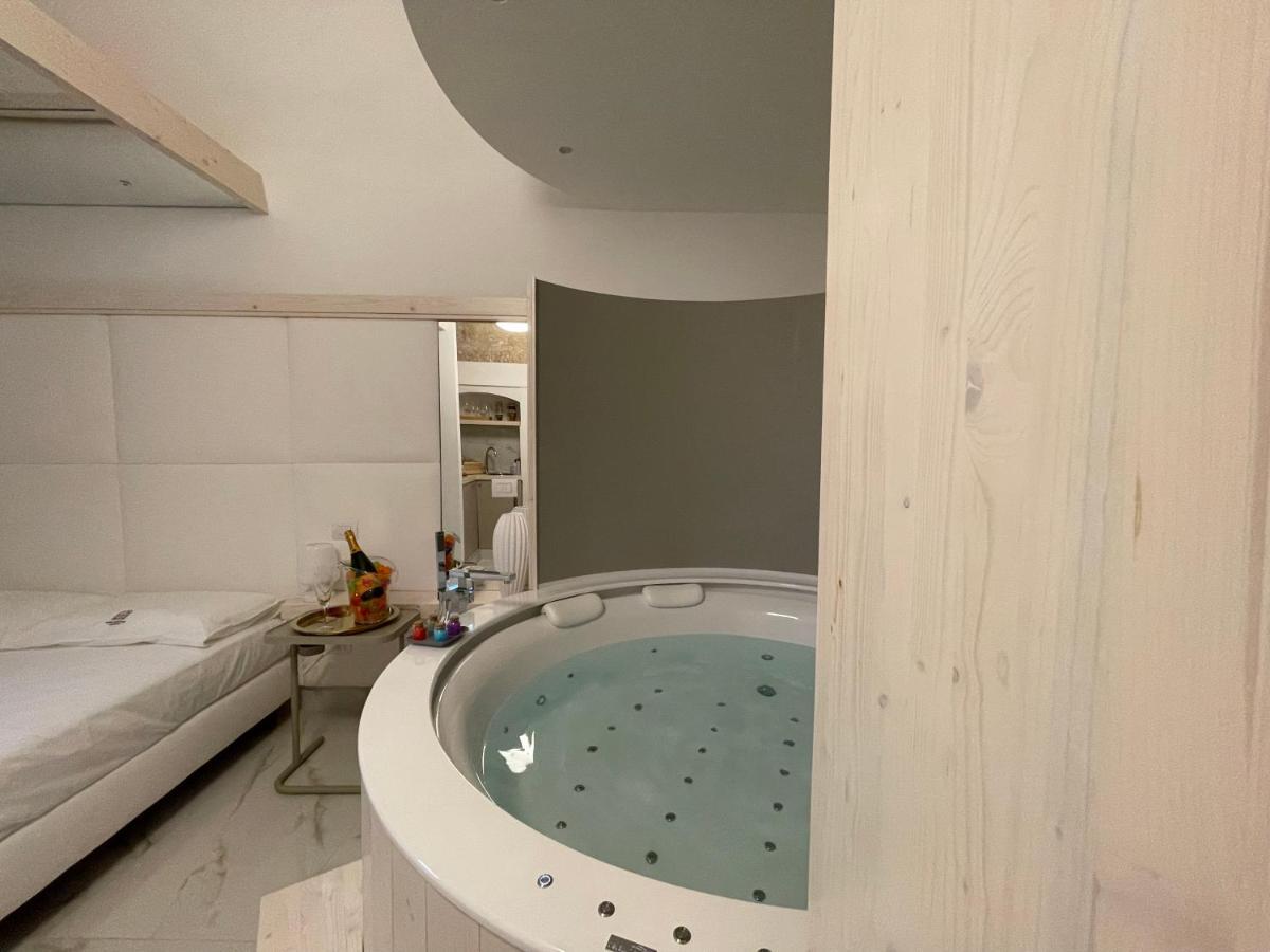 Suite Albatros - Luxury Room Bisceglie Exterior foto